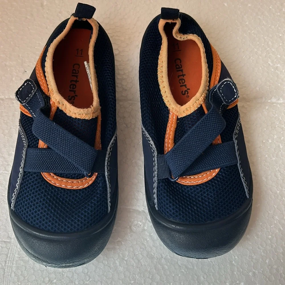 Carter’s kids Water Swimmers Shoes mesh adjust strap cushion insole boys size 11